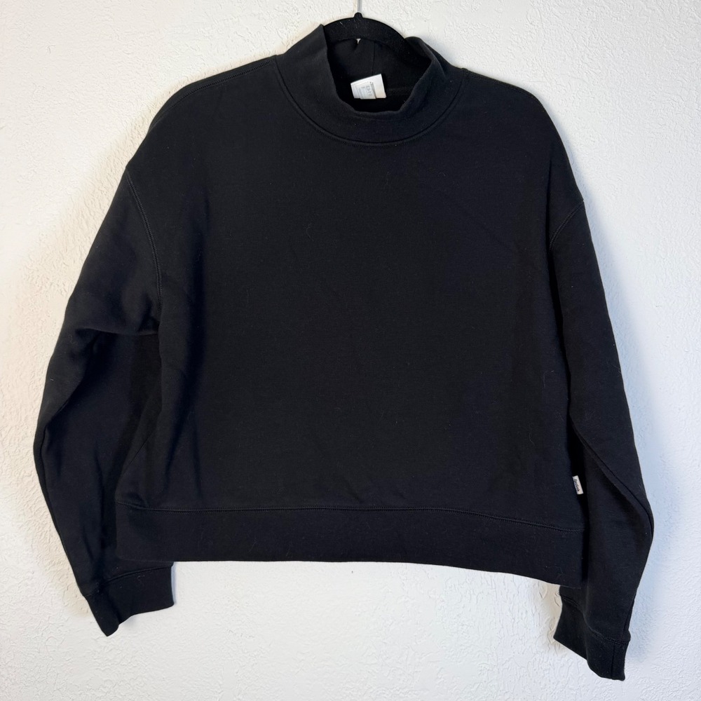 Reebok Womens M Black Mock Neck Cropped Sweatshirt Relaxed Fit Long Sleeve